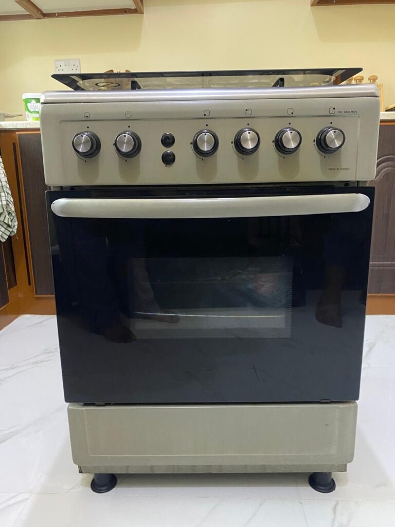 Gas Cooker Free Standing from Super General